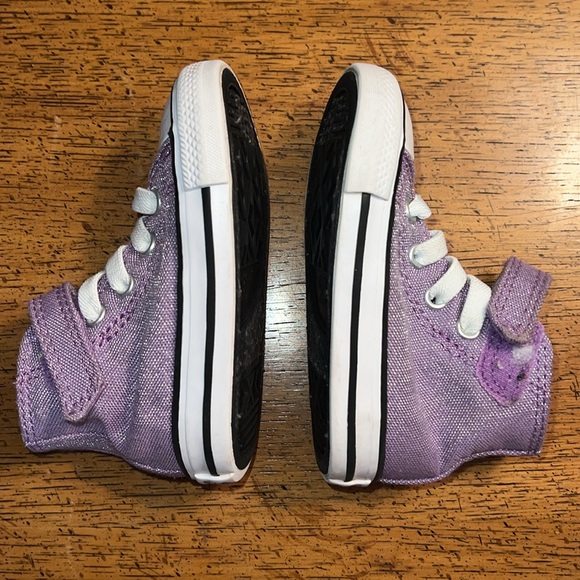 Purple sparkly high-top converse toddler - Picture 5 of 6